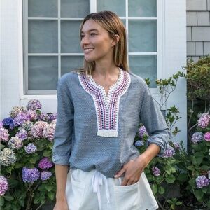 NWT Embroidered V-Neck Chambray Tunic Top